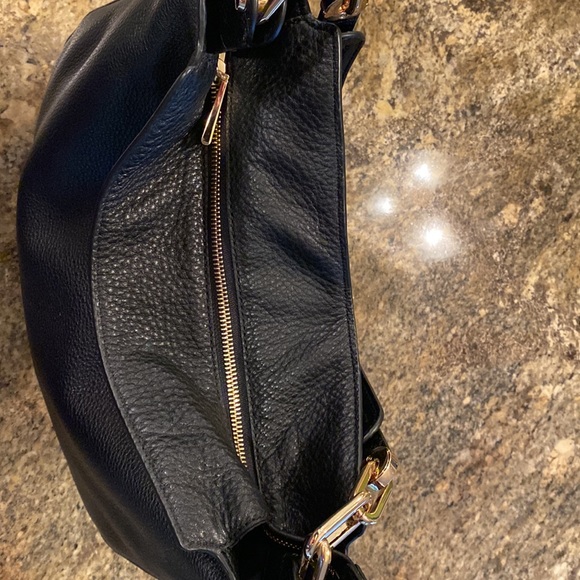 New with tag black leather Michael Kors hobo shoulder bag. - Picture 6 of 9